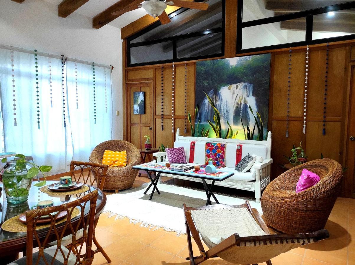 Folklorsuites Tuxtla Gutierrez Luaran gambar